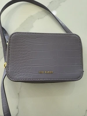 Designer Ted Baker Pale Purple Gold Hardware Crossbody Bag Purse Clutch NWT Sm - Image 1 of 4
