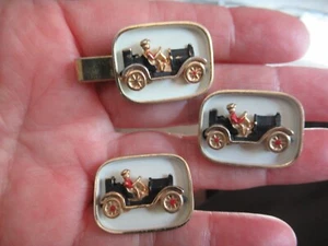 Vintage Goldtone SWANK Cufflinks & Tie Bar Clasp Set Antique Cars - Picture 1 of 2
