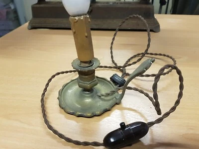 ancien bougeoir a main epoque XIXe en laiton monté en lampe signé August MOURIER - Photo 1/4