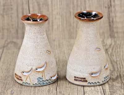 2x Small Posy Vases Gladstone Pottery - Wading Birds - Herbert & Marilyn Haertel - Image 1 of 4