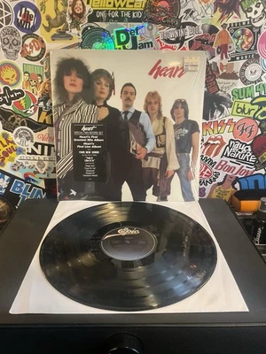 HEART Greatest Hits Live 2LP VG+ VINYL W/HYPE STICKER  - Image 1 of 2