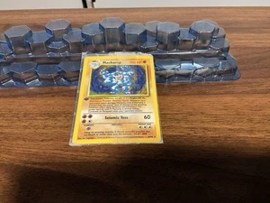Pokémon Machamp Seismic Toss 1999 Vintage 8/102 1st Ed. Holo Promo SEALED - Picture 1 of 2