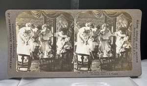 Antike Internationale Stereokarte von 1906 4388 (b) O diese schreckliche Maus! ~ Risque - Bild 1 von 9
