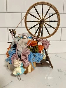 Vintage 1994-Enesco "Small World of Music" Animated Music Box - Picture 1 of 10