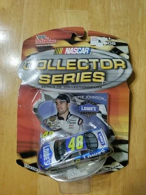 Литая модель Jimmie Johnson No48 Lowes 2005 Racing Champions Collectors Series 1:64  - Изображение 1 из 3
