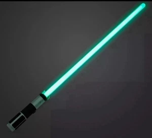 Empuñadura de sable de luz Yoda Legacy Star Wars Galaxy’s Edge de los parques de Disney nuevo sellado - Imagen 1 de 10