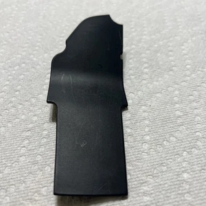 Ford Explorer 2020-2025 puerta trasera derecha panel manija inserción tapa embellecedor OEM - Imagen 1 de 4