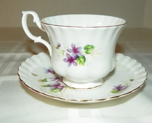 Royal Albert English Bone China Cup & SaucerViolets Purple Violet Flowers - Picture 1 of 6