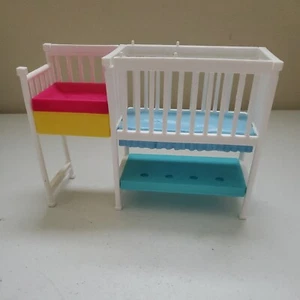 Mattel Barbie Skipper Babysitter Nap N Nurture Replacement Crib /Table Only 2018 - Picture 1 of 4