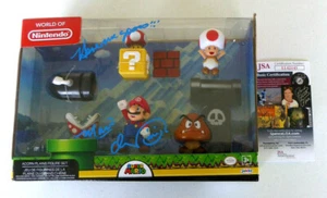 Charles Martinet signierte Mario Bros Diorama Figur, Acorn Plains Set, JSA COA - Bild 1 von 5