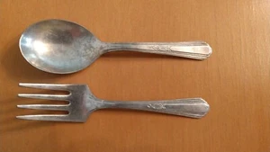 Wm A. Rogers Chalice by Oneida Baby Fork and Spoon Yr. Unknown. Good condition - Picture 1 of 6