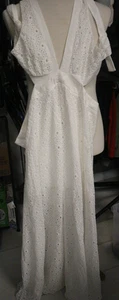 By Johnny Dress - Picture 1 of 4