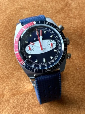 Bulova Tabla de Surf Cronógrafo 98A253, Esfera Azul Reverso Panda, Caja + Correas Extra Foto 1 de 4