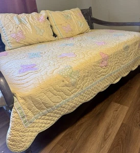 Pottery Barn Kids Twin Quilt Coverlet Shams Patchwork Butterflies Colorful 85x65 - Picture 1 of 17