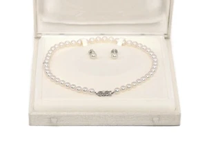 Mikimoto Perla Un+ Diamante 18K Oro Blanco Set Pendientes y Collar - Imagen 1 de 7