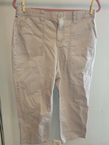 Gloria Vanderbilt Womens Size 8 Khaki/Beige Capri Pants Stretch - Picture 1 of 9