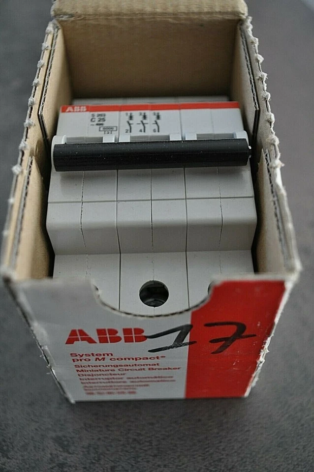 ABB S203-C25 Sicherungsautomat, 3-polig - 25A (2CDS253001R0254)