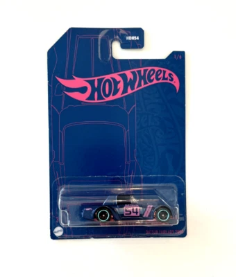 Hot Wheels Pearl and Chrome Datsun Fairlady 2000 1:6 Toy Car - HDH54 - Image 1 of 2