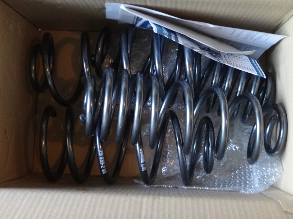 H & R  SPING'S  SET FOR VOLKSWAGEN GOLF IV 29439-2  FRONT REAR NEW  100 % GERMAN - Image 1 of 4