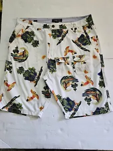 VTG Akoo & Co. Vacay White All Over Print Shorts Beach Surf Print Size 40 - Picture 1 of 24