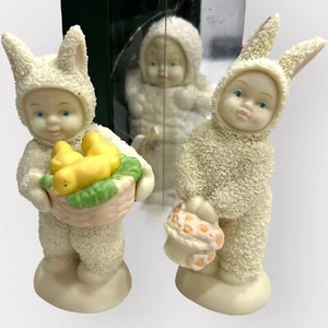 Estatuilla Dept 56 Conejos de nieve Cesta de alegría Amor en mi media - Imagen 1 de 21