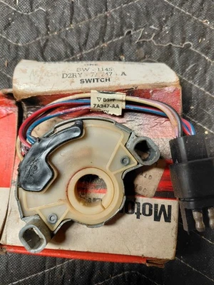 Nuevo de Lote Antiguo 1972 1973 Mercury Capri Neutro Seguridad y Luz de Respaldo Interruptor D2RY-7A247-A Foto 1 de 2