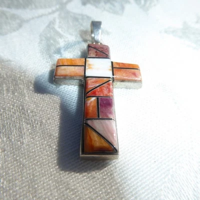 NATIVE AMERICAN 纯银 NAVAJO SPINEY OYSTER 珊瑚十字吊坠 — 第 1/4 张图片