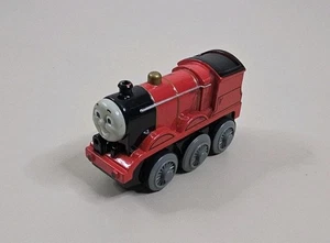 Thomas & Friends JAMES 2002 Diecast Metal - Picture 1 of 10