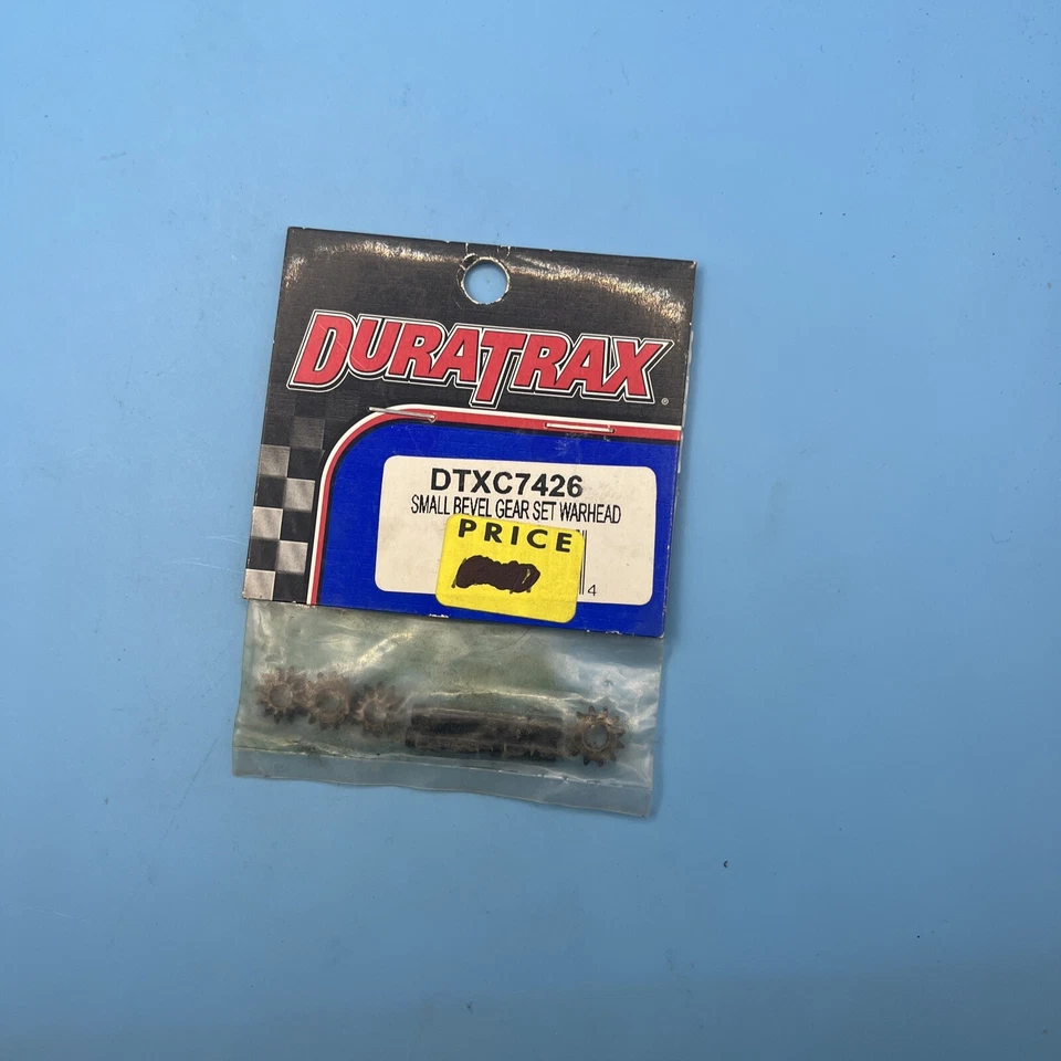 Vintage Duratrax - Small Bevel Gear Set for Warhead - #DTXC7426 (B10) - Image 1 of 1