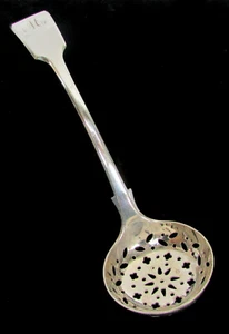 VINTAGE ELKINGTON & CO ENGLAND 6 1/2" SUGAR SIFTER - Picture 1 of 4