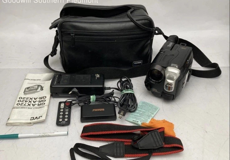 JVC Compact VHS Video Camcorder Camera GR-AX720U 18X Zoom Battery Charger Works - Image 1 of 1