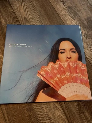 Kacey Musgraves – Golden Hour(2018 MCA Records / UMG Nashville – B002803801) Foto 1 de 2