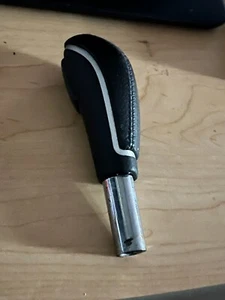 08-09 Pontiac G8 11-13 Caprice Auto Shift Knob black GM Holden NOS 92206987 - Picture 1 of 5