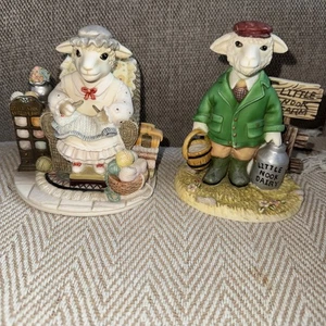 LITTLE NOOK Lucy and Lawrence Lamb LEONARDO COLLECTION ORNAMENTS - Picture 1 of 4