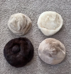 Women’s Vintage Fur Hats Lot Of 4 - Picture 1 of 12
