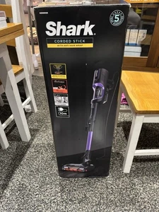 Aspiradora con varilla con cable Shark envoltura anti cabello y cabezal de piso DuoClean HZ500UKT - Imagen 1 de 4