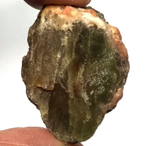 100,67 Ct - Zaffiro Verde Lucido Grezzo Naturale 100% Ottimo Madagascar - Foto 1 di 5