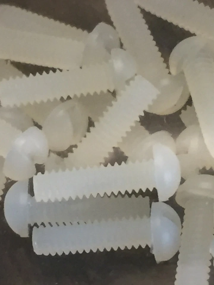 Lot of 100 2-56 Thread Nylon Slotted Round Head Machine Screws 5/16" Long - Image 1 of 1