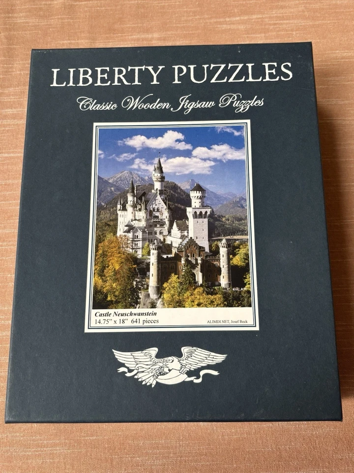 Liberty Puzzles Classic Wooden Jigsaw Castle Neuschwanstein 641 Pieces - Image 1 of 2