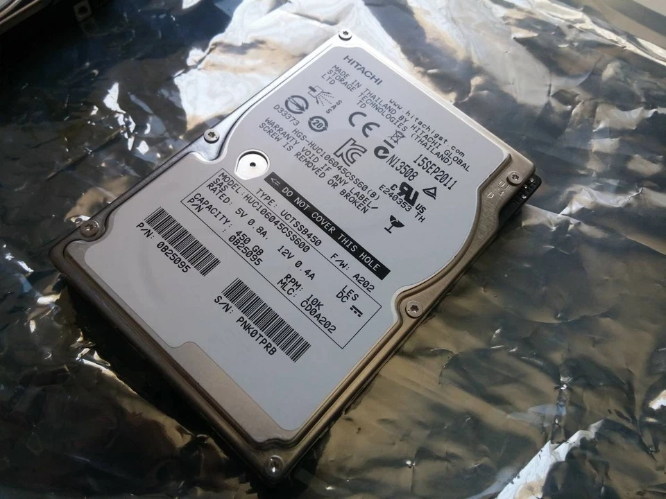 Hitachi Ultrastar HUC106045CSS600 450GB 10k RPM 2.5 inch SAS Hard Drive 0B25095 - Image 1 of 1