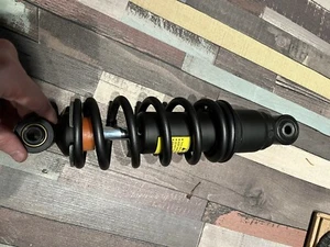 TRIUMPH BONNEVILLE BOBBER / BLACK REAR SHOCK SUSPENSION 2017 to 2024 T2056899 - Picture 1 of 5