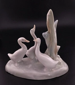 VTG Lladro NAO 3 Geese/Ducks Figurine Made In Spain Nearly Perfect Condition!!! - Picture 1 of 16