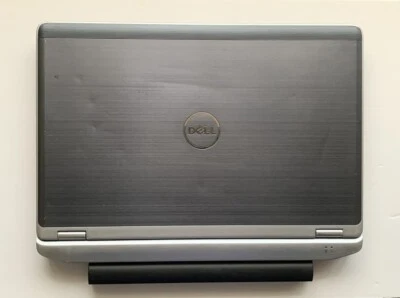 Dell Latitude E6220 - i5-2.5GHz - 8GB RAM - 500GB HDD, Linux Mint 21 Cinnamon - Image 1 of 4