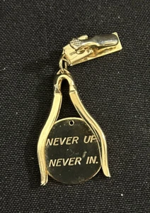 Golf Theme Tie Bar Never Up Never In Gold Tone - Vintage - Picture 1 of 3