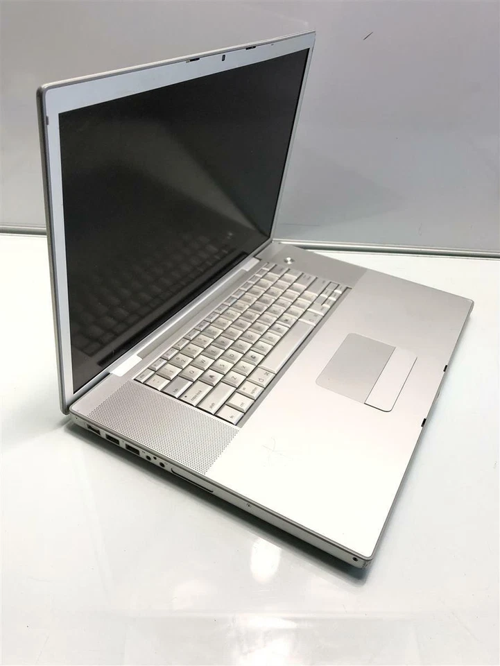 Apple MacBook Pro 17" DEFEKT A1229 Gehäuse Oberteil Case Tastatur Keyboard - Bild 1 von 4