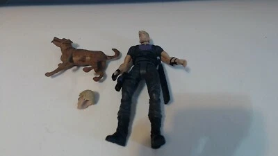 Figura exclusiva de Disney Store Marvel Diamond Select Avenging Hawkeye Lucky Dog Foto 1 de 4