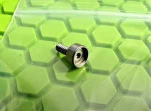 NEW DYE UL/NT AIRPORT KNOB SCREW - Picture 1 of 5