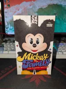 Disney Mickey Mouse Family Cute Together Keychain - Picture 1 of 12