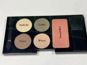 Elizabeth Arden Women's Eyeshadow/Blush Autumn Tones NEW/UNUSED - Picture 1 of 4