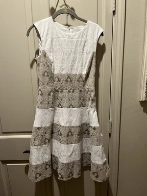 Vestido Belle Badgley Mischka Margarita Talla 4 Sin Mangas Ajuste y Acampanado Cremallera Foto 1 de 4